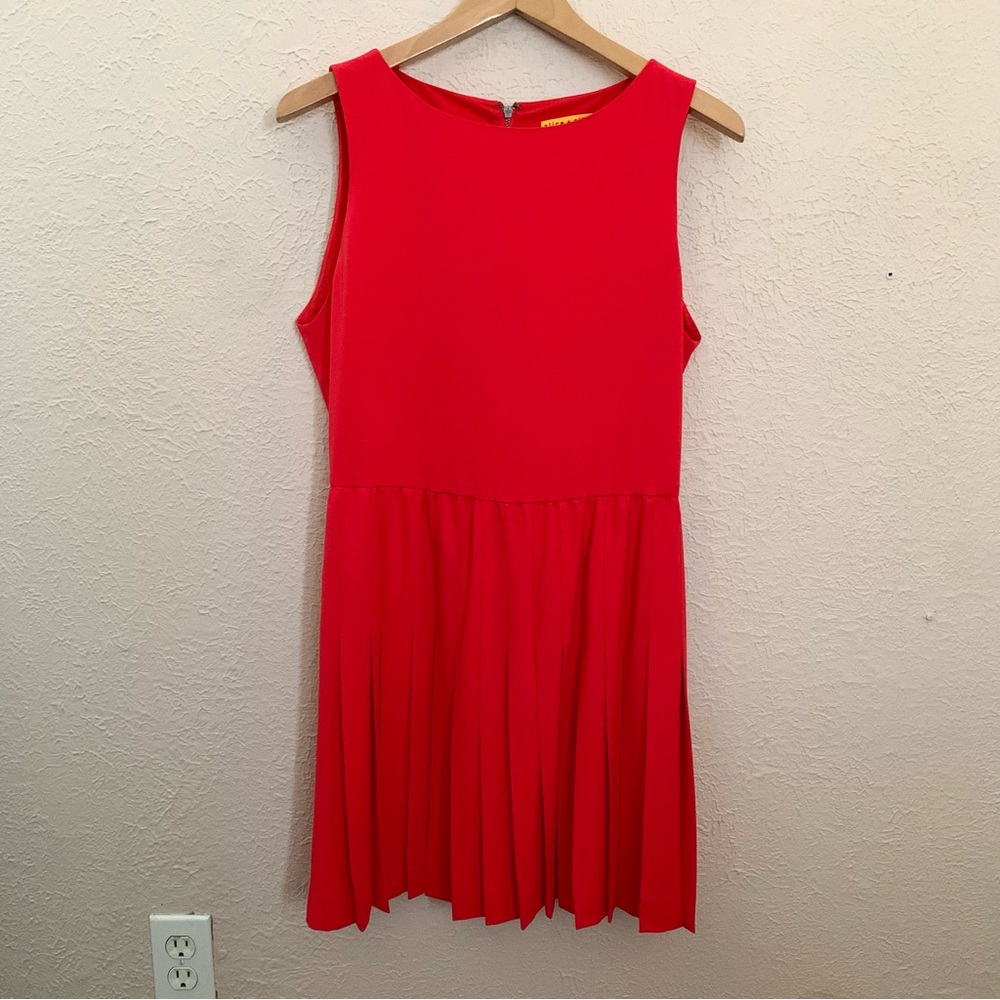 Alice + Olivia Red Pleated Sleeveless Dress Size Medium